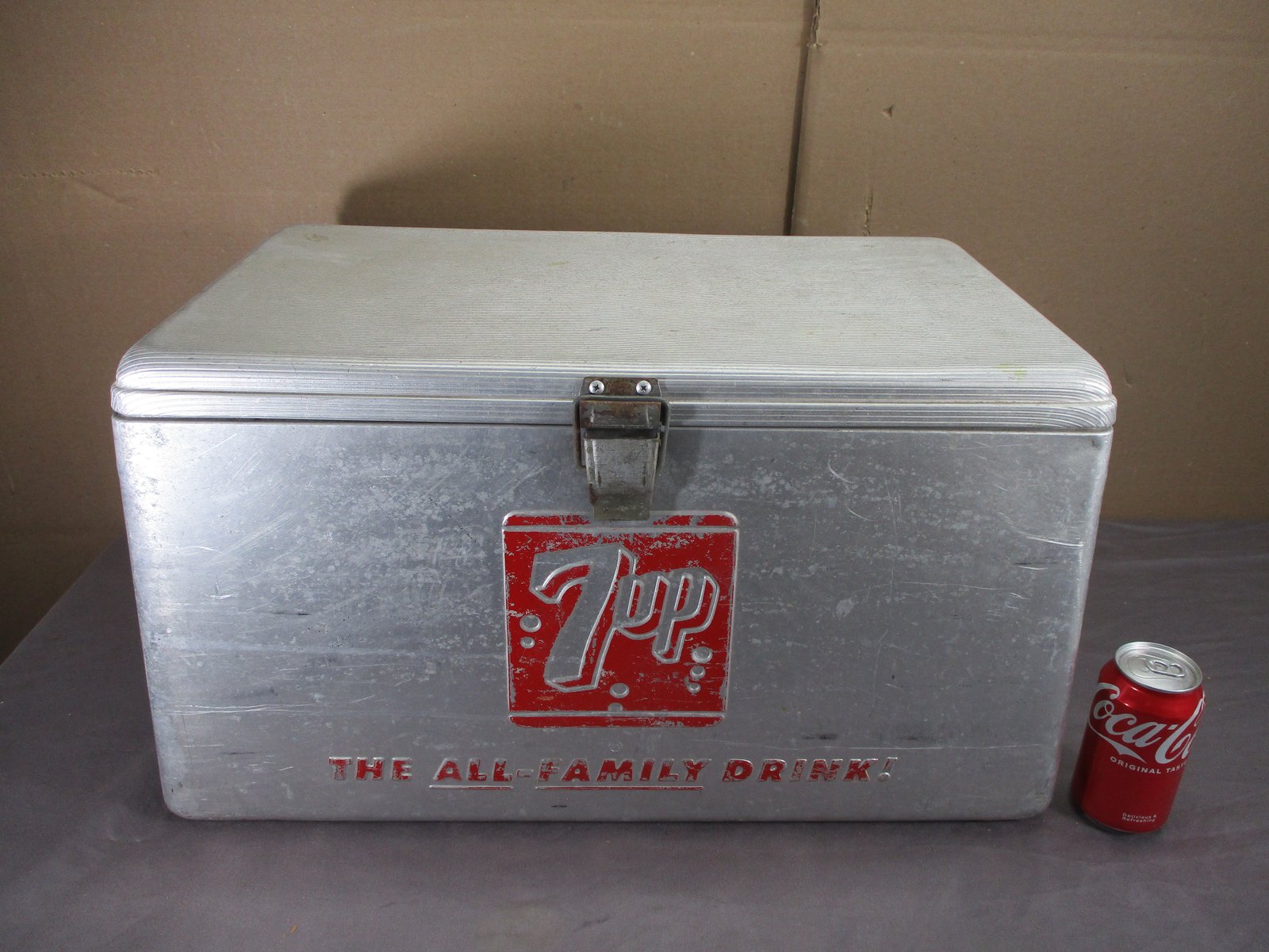Vintage Original 7 UP Soda Pop Bubbles Aluminum Picnic Cooler Ice