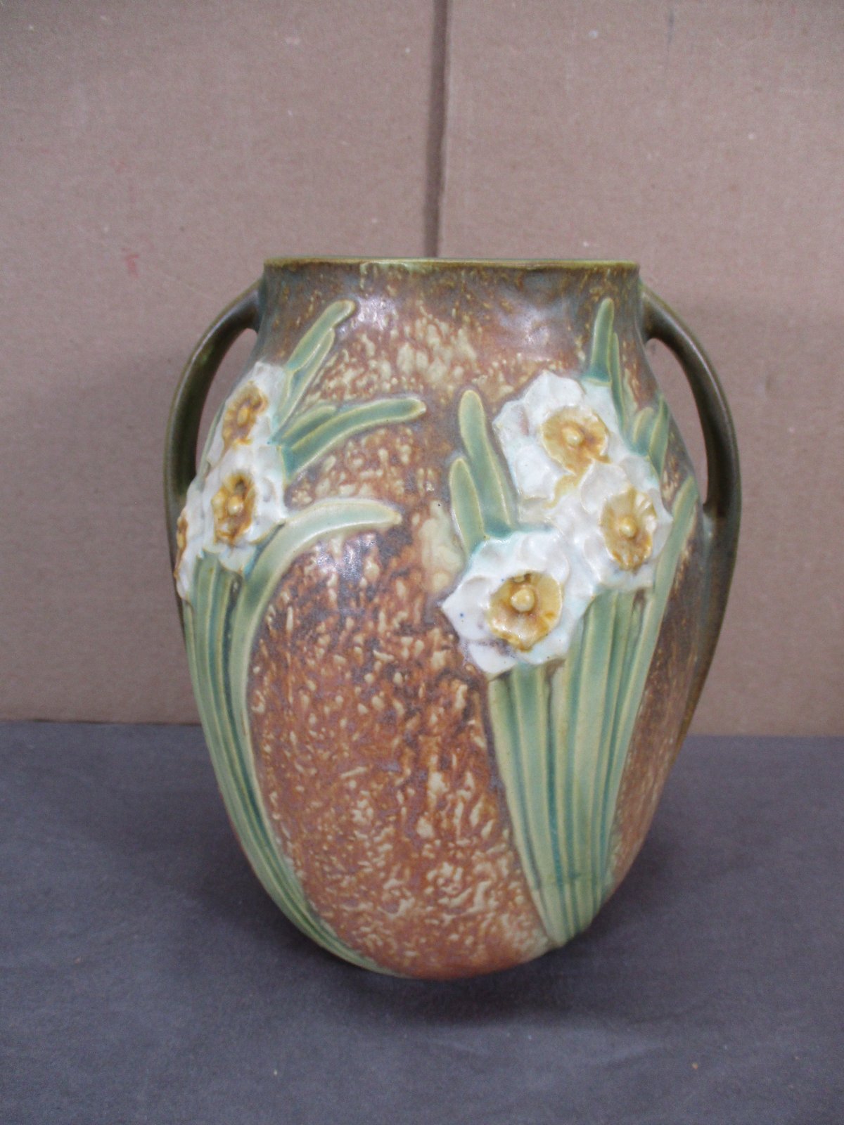 Vtg Roseville Pottery 1930s Jonquil Pattern Floral 7 1/2