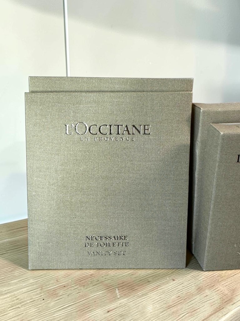 L'occitane Travel Kit Shower Cap Nail File Sewing Kit Vanity Set